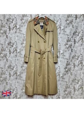 Burberry Belted Trench Coat with Plaid 100% Wool Lining & Collar in Honey